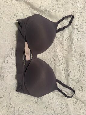 Victoria's Secret Smooth T-Shirt Bra in Charcoal Gray